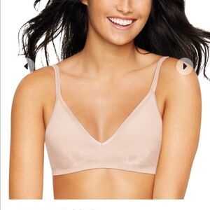NWT Hanes size small bra wire free